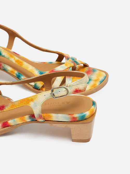 Sandalo da donna in pelle con tacco basso. Nieves