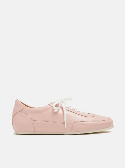 Zapato de mujer en piel con tacón bajo. Naysha