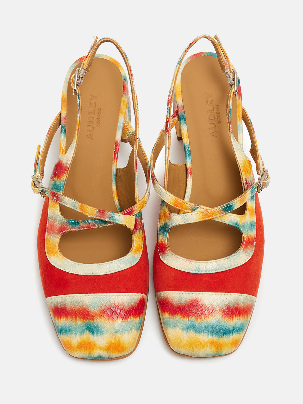 Scarpa da donna in pelle con tacco basso. Norah