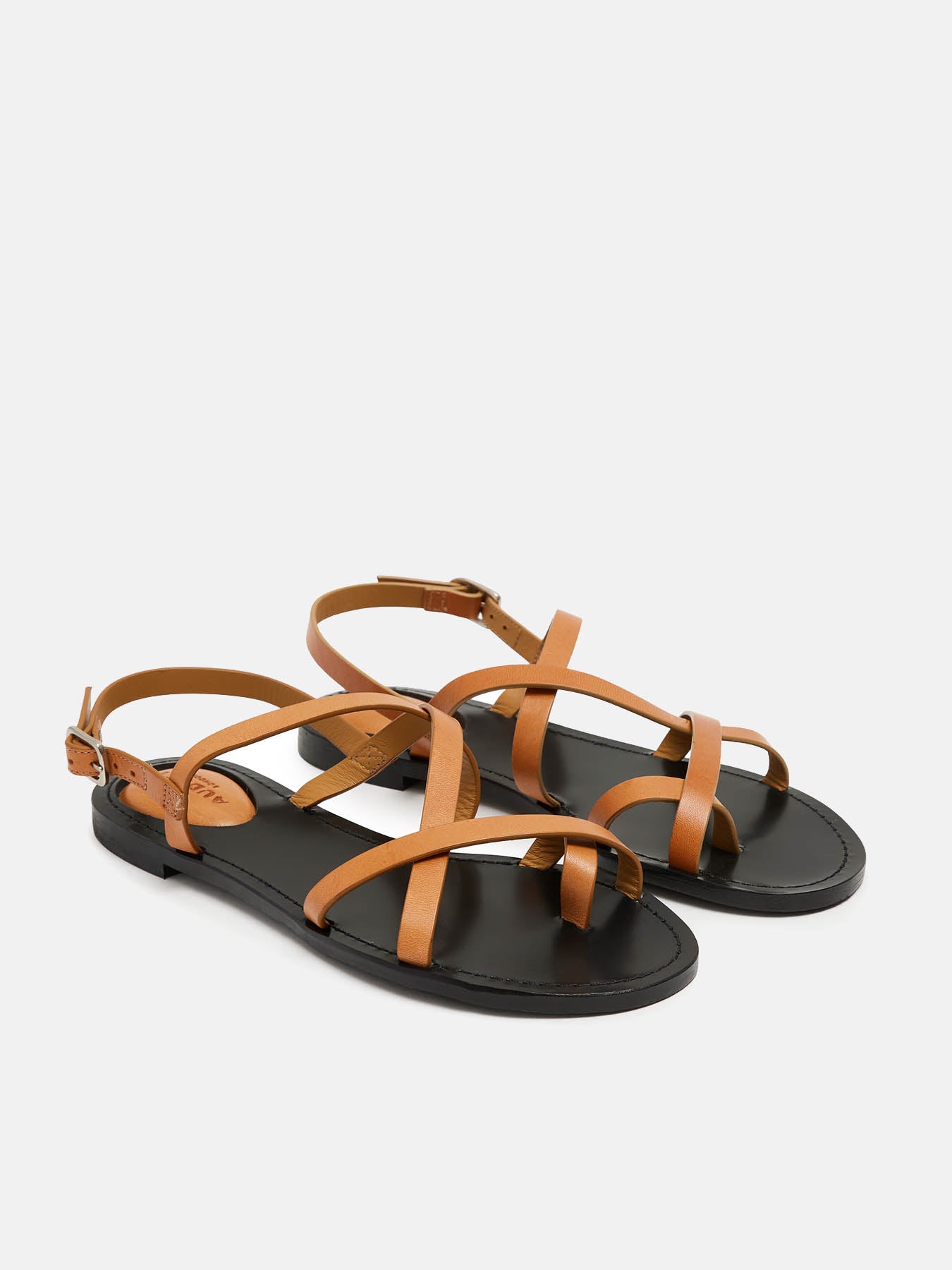 Women's leather sandal with a medium heel. Nely