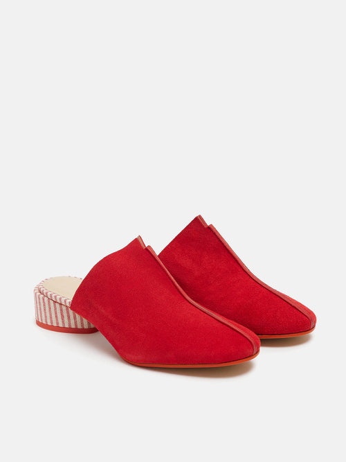 Zapato de mujer en piel con tacón bajo. Nisha