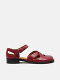 Women's leather shoe with a low heel. Nadia