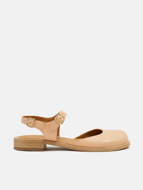 Scarpa da donna in pelle con tacco basso. Natalia
