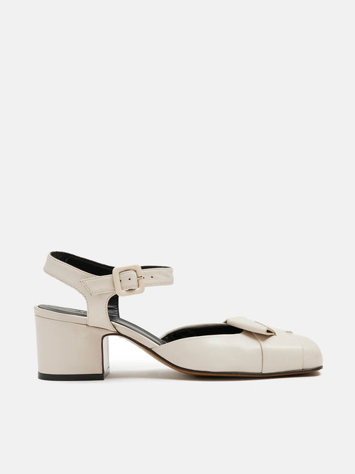 Scarpa da donna in pelle con tacco medio. Nalina