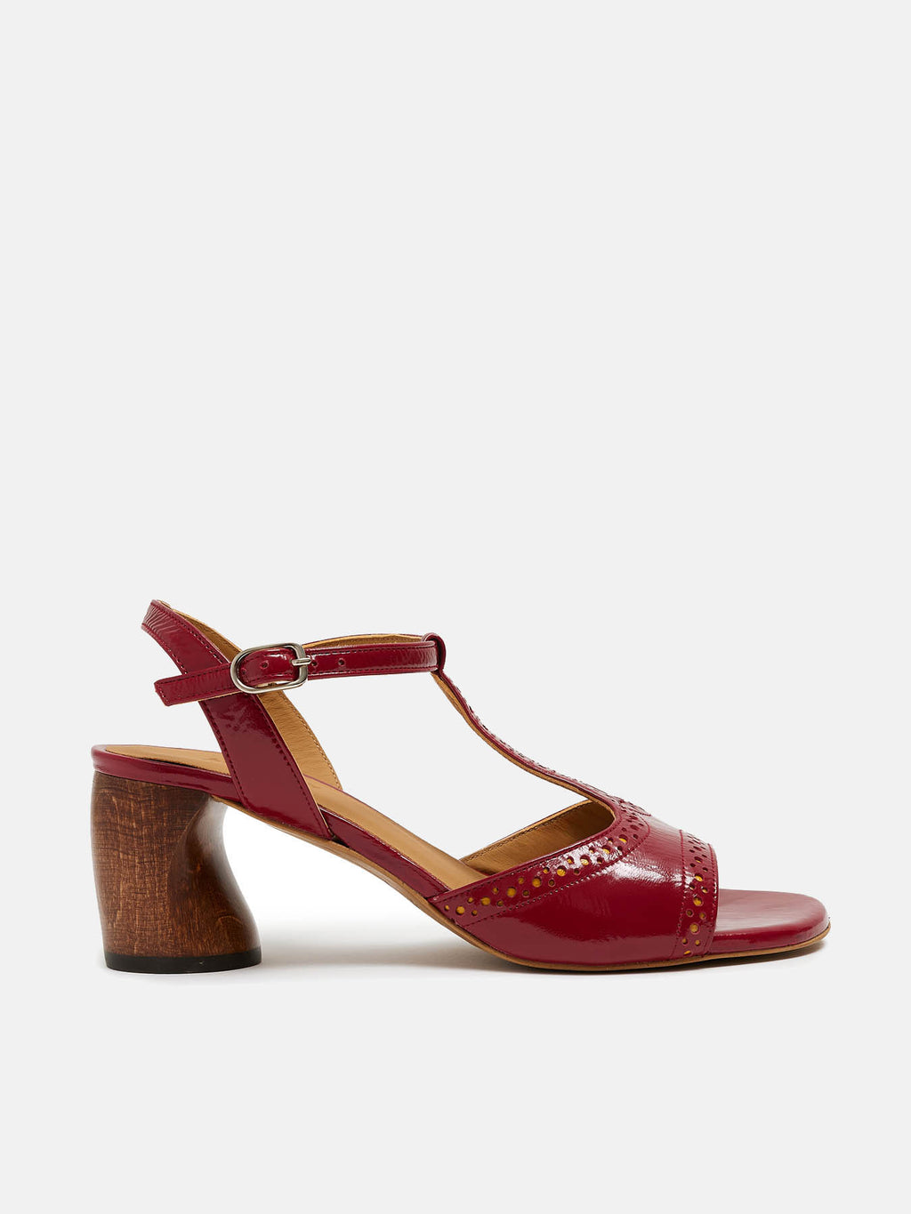 Sandalo da donna in pelle con tacco medio. Lievin