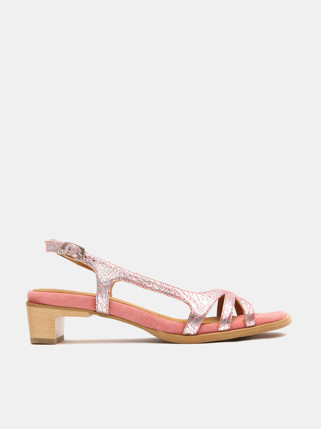 Women's leather sandal with low heel. Nazaria