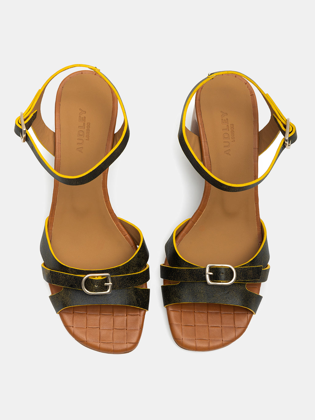 Sandalo da donna in pelle con tacco medio. Lievin