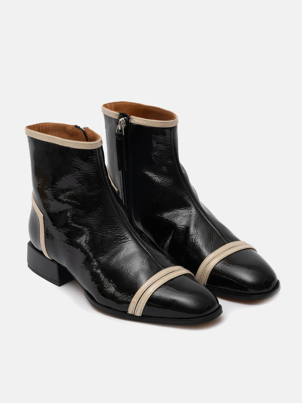 Women's leather ankle boots with a mid-heel. Oneill